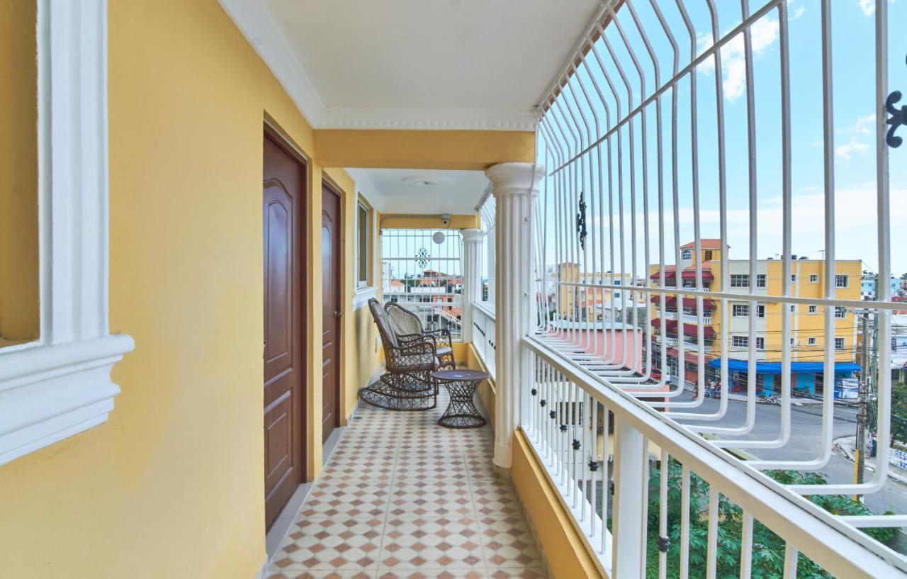 Bnb Tropical Island Aparthotel - Corales Del Sur - Santo Domingo Este Экстерьер фото
