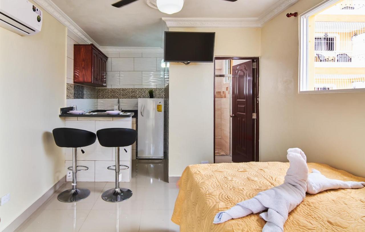 Bnb Tropical Island Aparthotel - Corales Del Sur - Santo Domingo Este Экстерьер фото