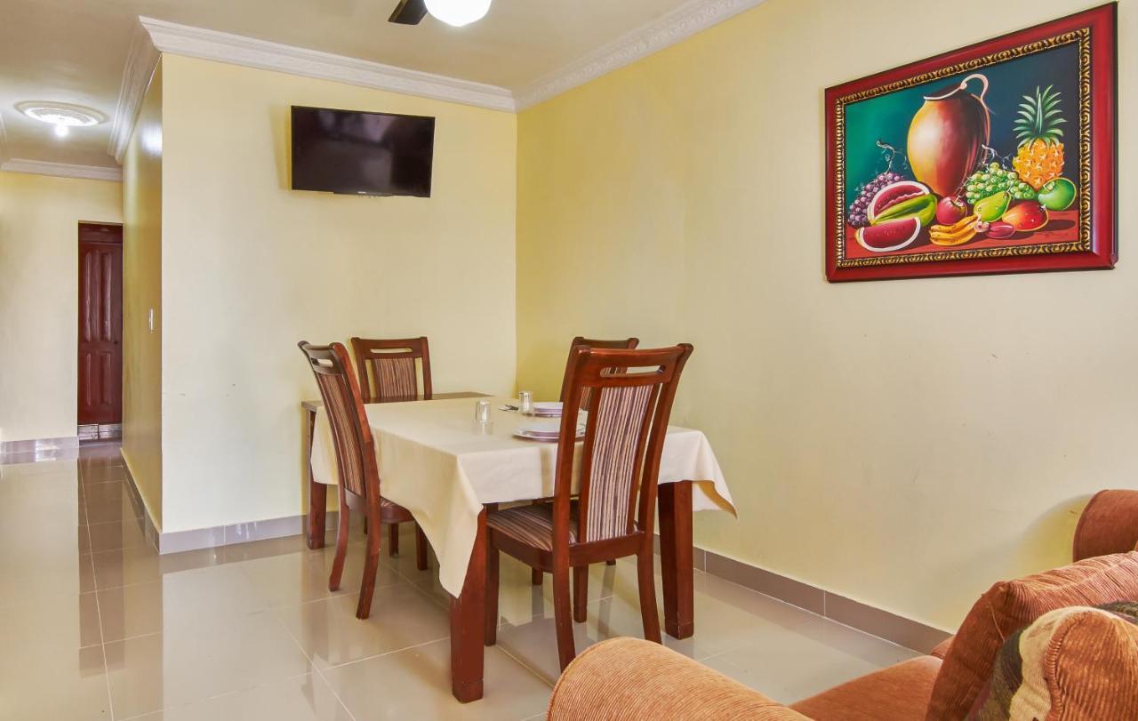 Bnb Tropical Island Aparthotel - Corales Del Sur - Santo Domingo Este Экстерьер фото