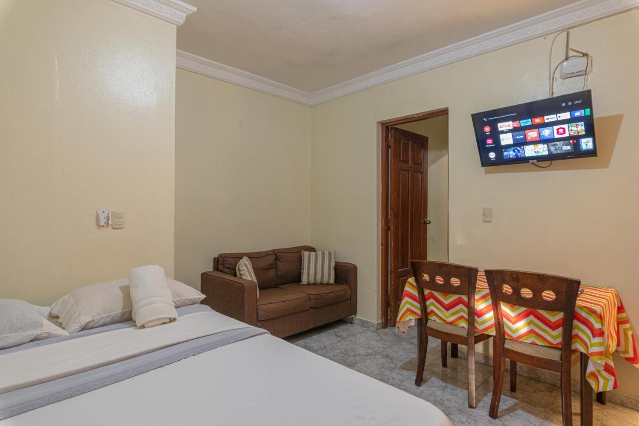 Bnb Tropical Island Aparthotel - Corales Del Sur - Santo Domingo Este Экстерьер фото