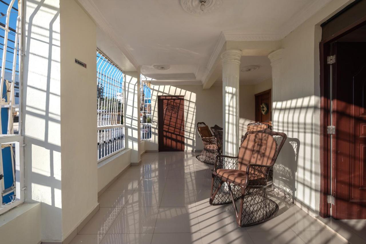 Bnb Tropical Island Aparthotel - Corales Del Sur - Santo Domingo Este Экстерьер фото