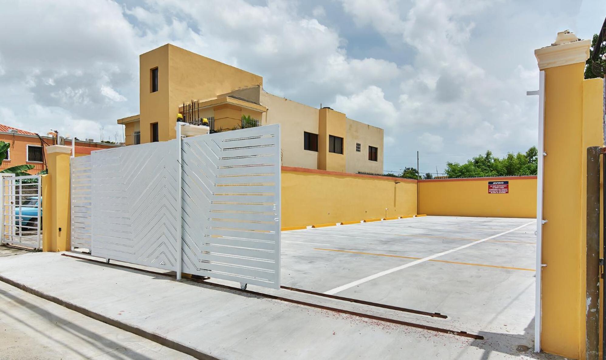 Bnb Tropical Island Aparthotel - Corales Del Sur - Santo Domingo Este Экстерьер фото